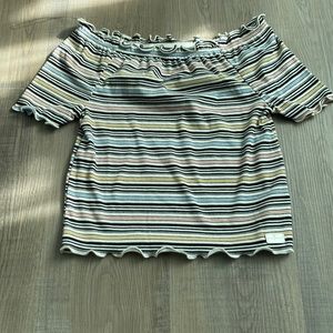 Off the shoulder shirt.never worn before